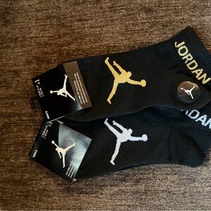 Jordan Men's Black Socks with Gold and White Accents